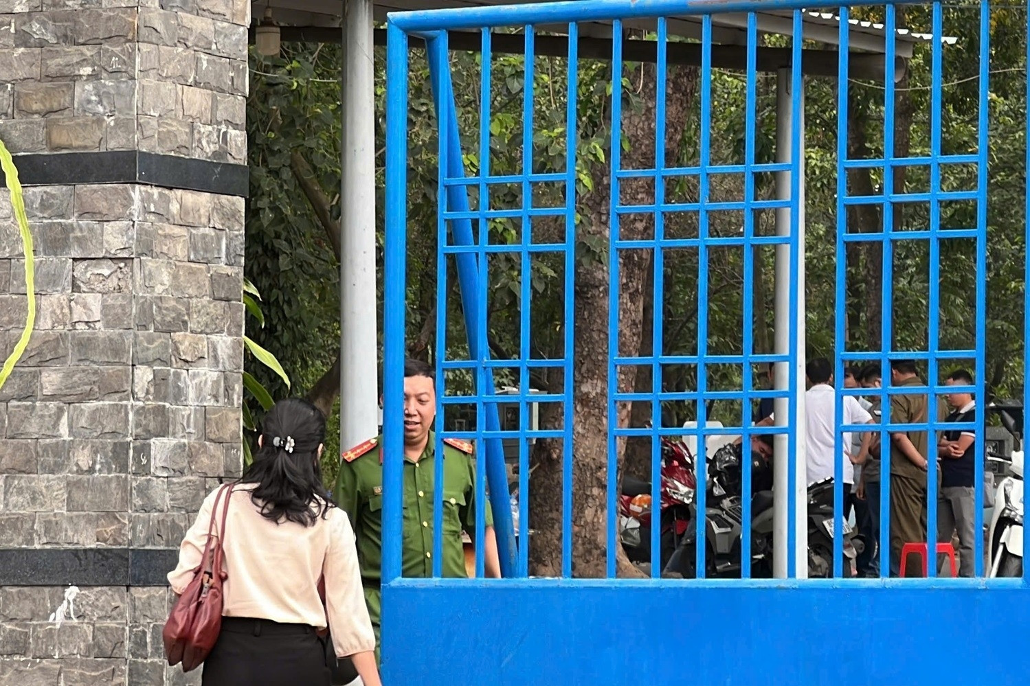 Nghe chồng nói 'chém chết cọp đội lốt người', vợ trình báo công an
