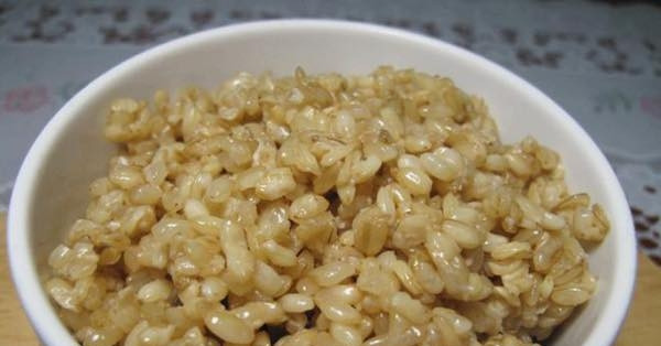 5 lưu ý khi ăn cơm rượu Tết Đoan Ngọ tốt cho sức khỏe, tránh nồng độ cồn