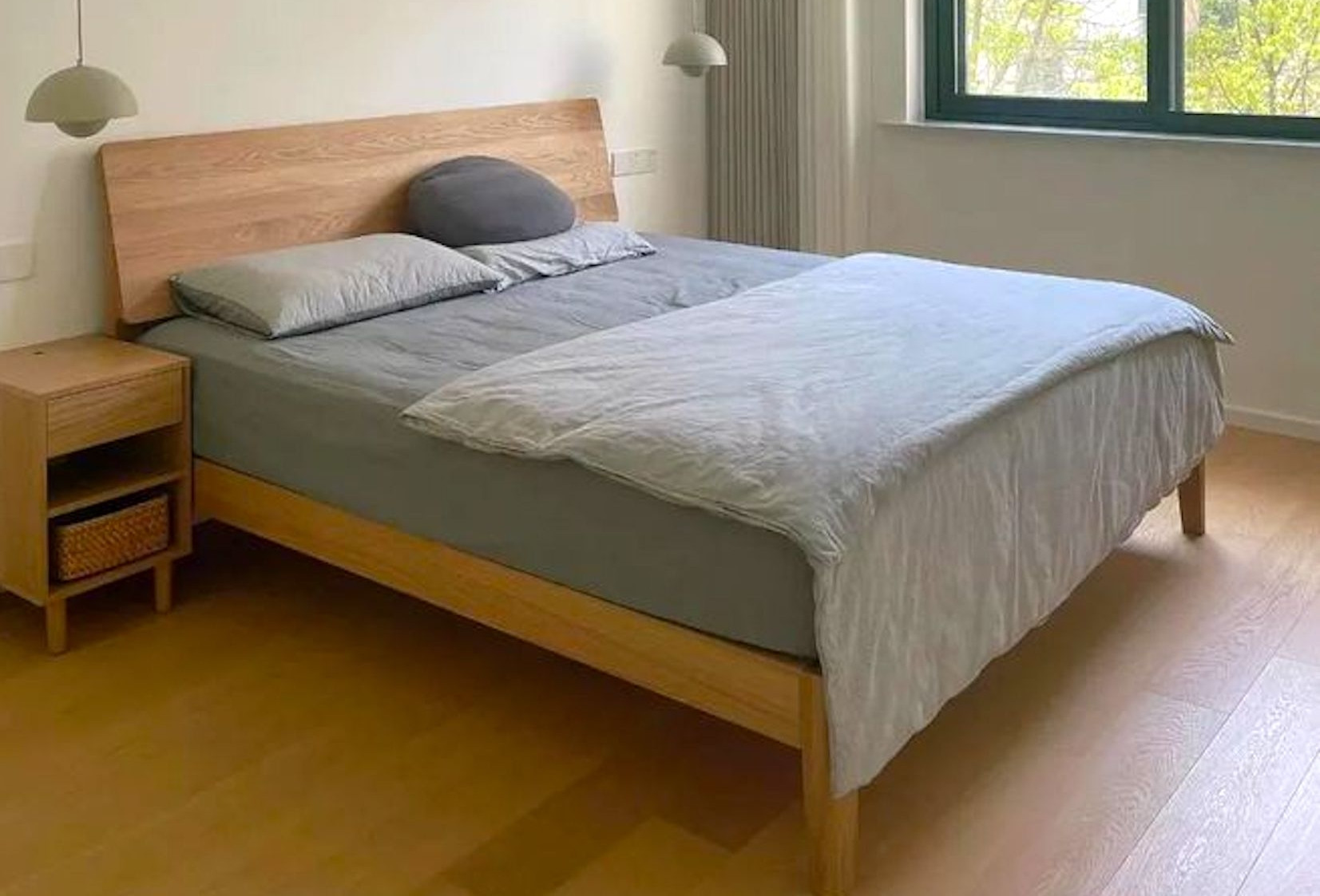 Giường phòng ngủ không nên tiếc tiền mà mua ‘size’ nhỏ