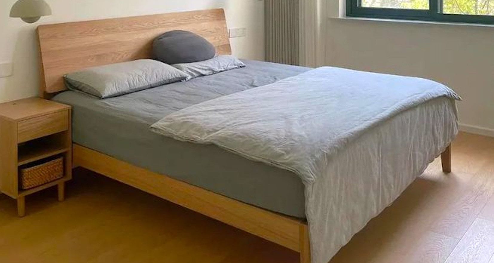 Giường phòng ngủ không nên tiếc tiền mà mua ‘size’ nhỏ