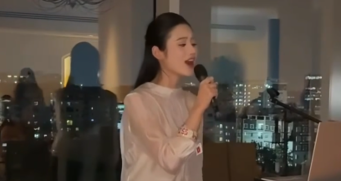 Hoa hậu Ý Nhi tự tin hát tiếng Anh trước thềm chung kết Miss World 2025