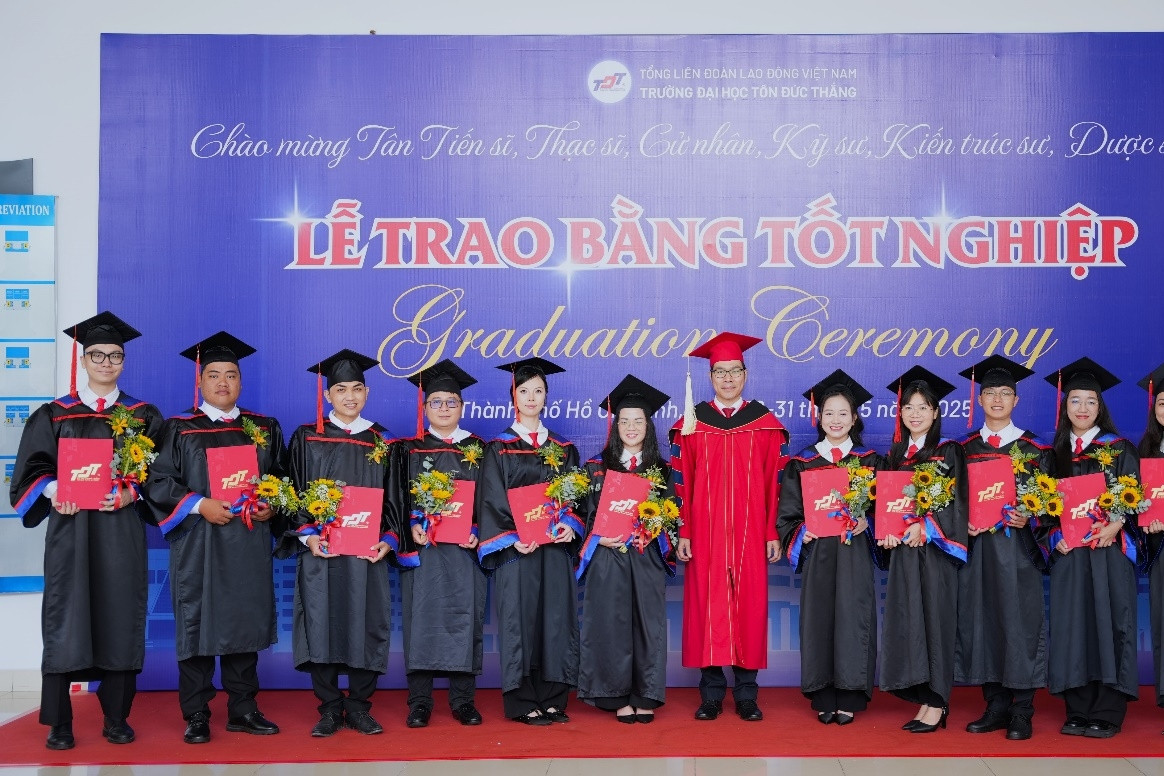 Hơn 2.000 tân khoa tốt nghiệp Trường Đại học Tôn Đức Thắng đợt tháng 5 năm 2025