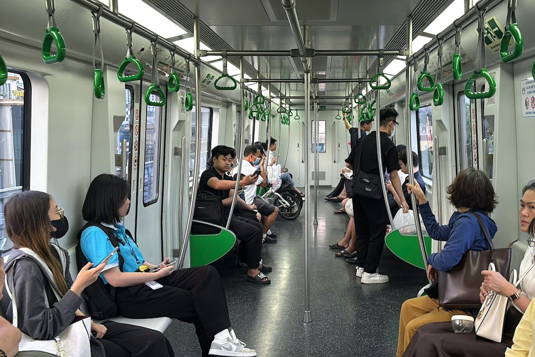 Metro Cát Linh - Hà Đông lại gặp sự cố, phải dừng tàu đúng giờ tan tầm