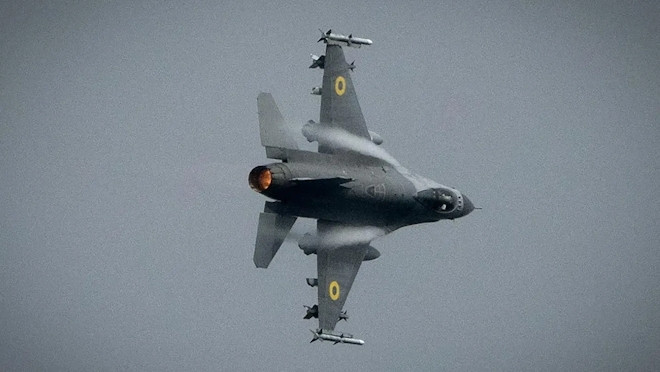 nga ukraine f 16.jpg