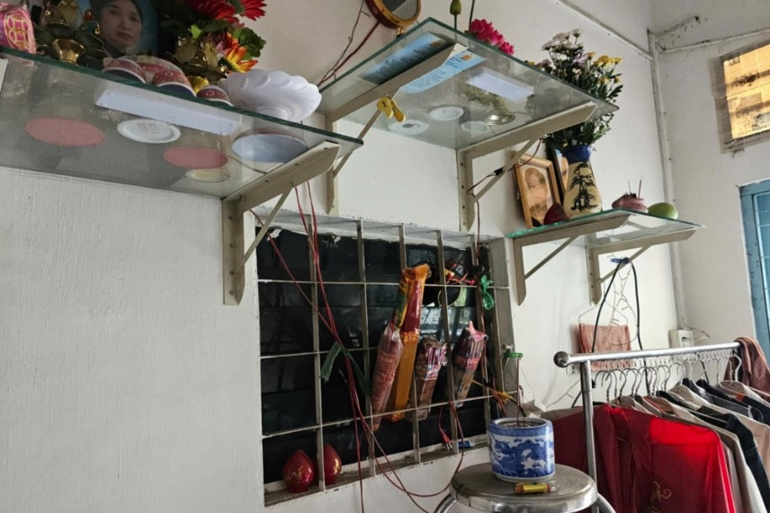 Người con trai quấn thi thể mẹ, bỏ ra đường: 'Tôi ám ảnh hàng đêm'