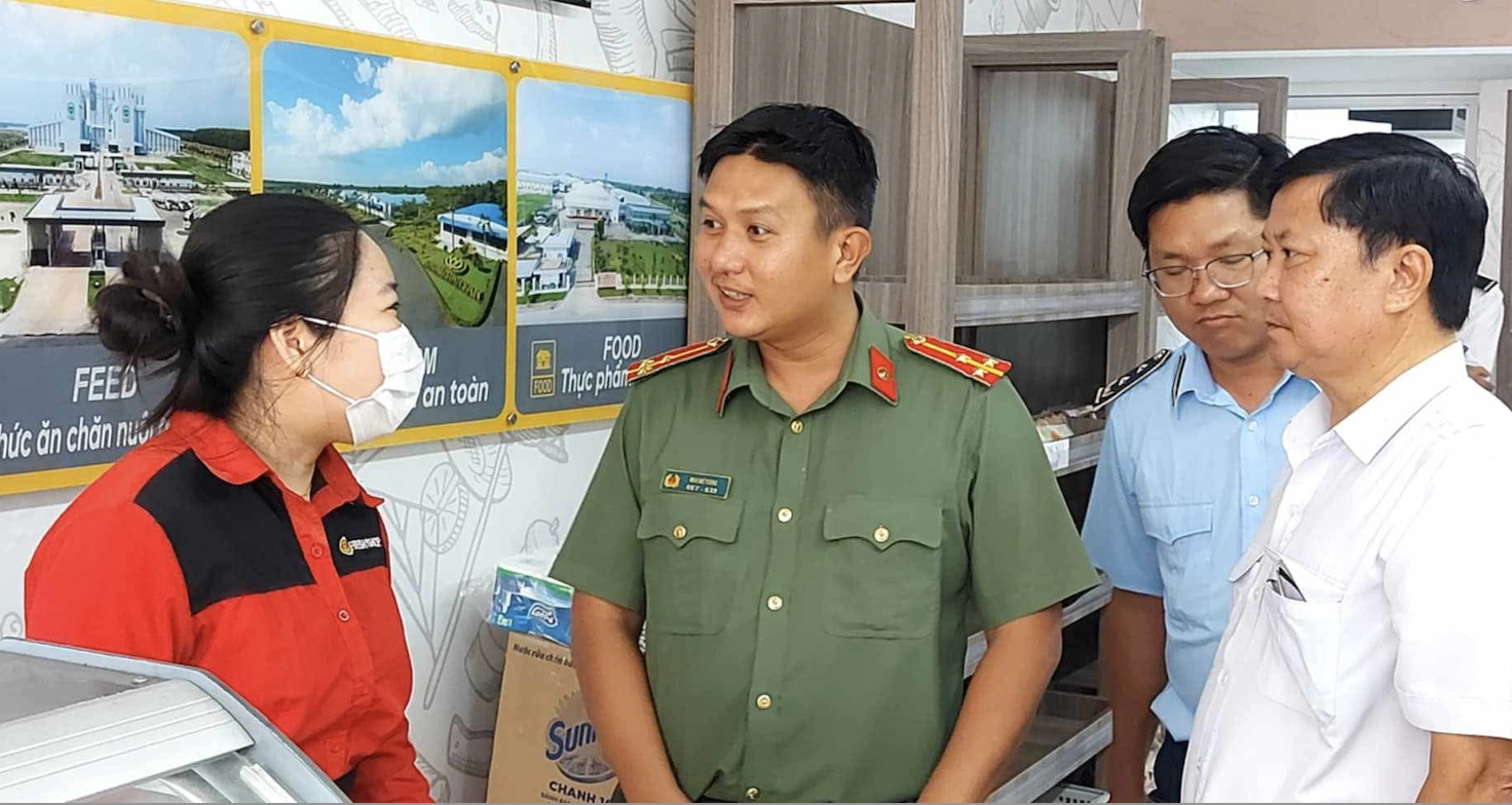 Người tố C.P. Việt Nam bán heo bệnh là nhân viên cũ, đã nghỉ việc từ năm 2023