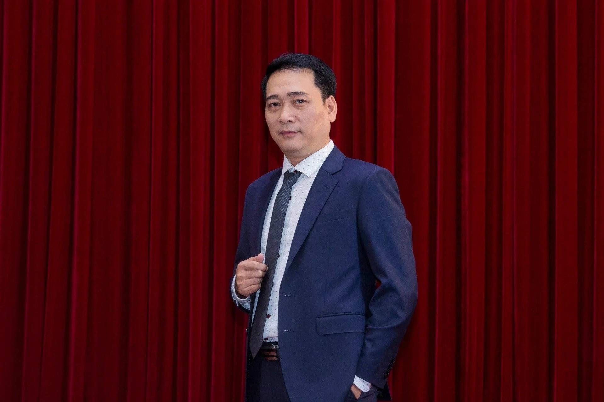 NSƯT Kiều Minh Hiếu chính thức thay NSND Xuân Bắc làm Giám đốc Nhà hát Kịch Việt Nam