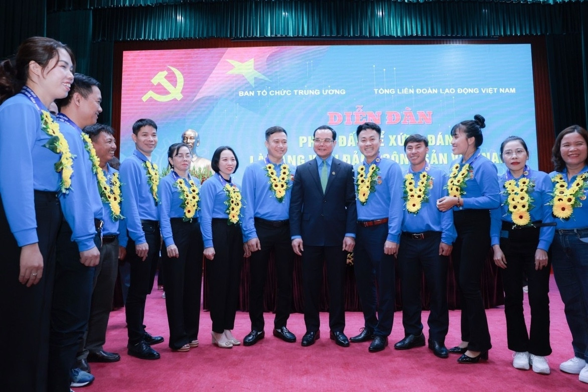 Công đoàn 'trực thuộc' Mặt trận Tổ quốc vẫn phải có tính độc lập nhất định