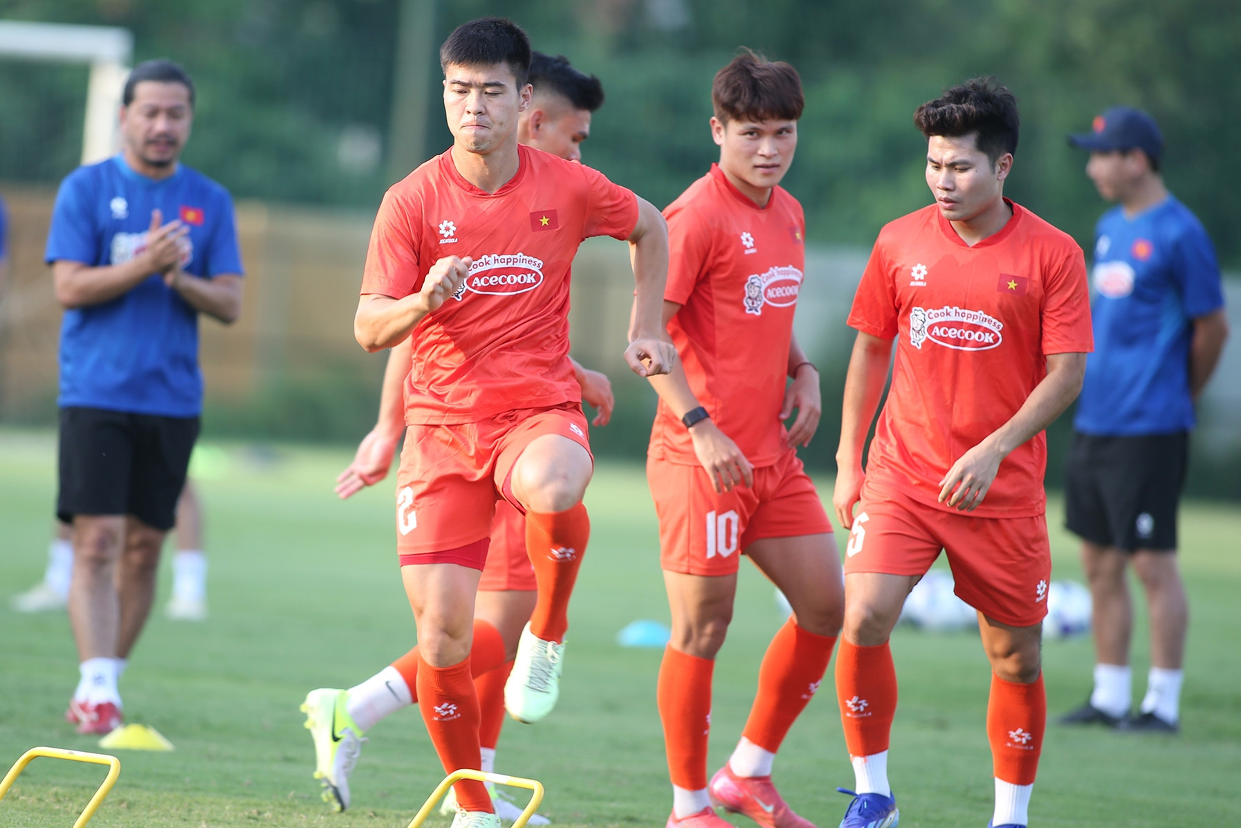 Công Phượng, Đình Triệu bất ngờ vắng mặt ở tuyển Việt Nam