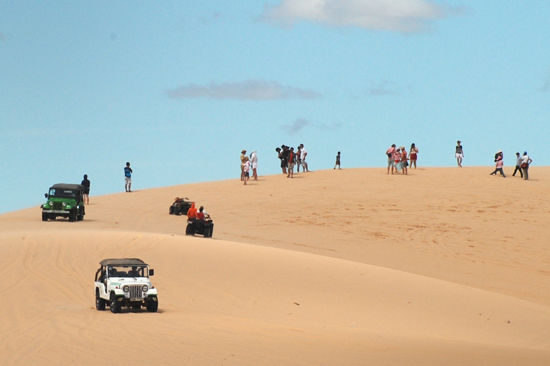 Đề nghị tạm dừng xe địa hình tại đồi cát Bàu Trắng sau vụ tai nạn chết người