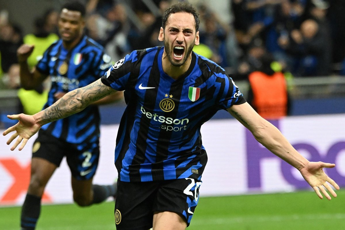 EFE - Calhanoglu Inter Barca.jpg
