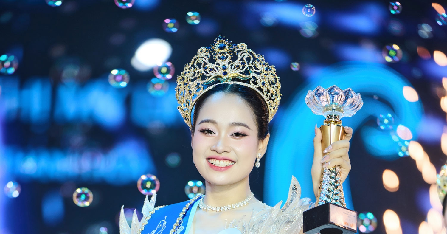 Người đẹp 20 tuổi đến từ Thanh Hóa đăng quang Hoa hậu Biển đảo Việt Nam