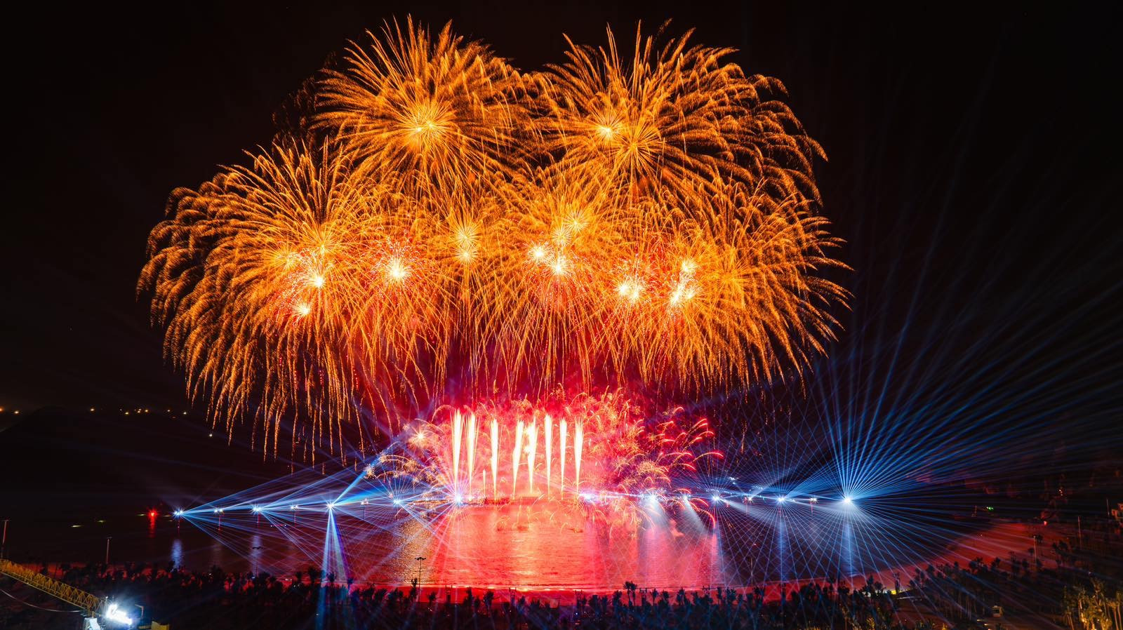 show ban giao huong dao xanh xac lap 2 ky luc the gioi(3).jpg