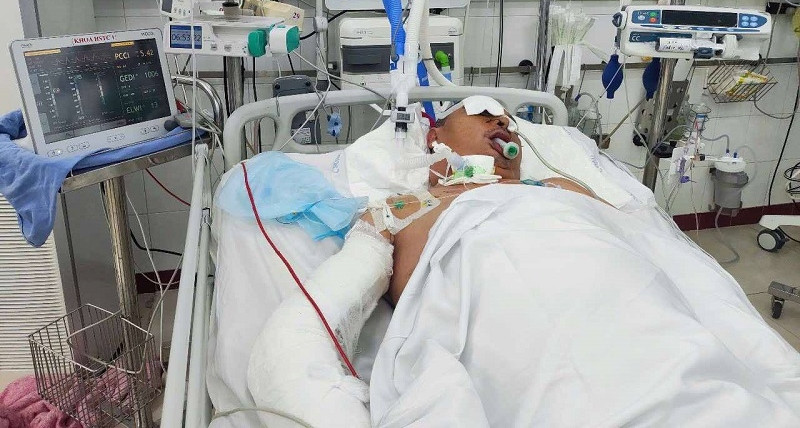Chồng tai nạn nguy kịch, vợ vay nợ hàng trăm triệu đồng vẫn không đủ trang trải