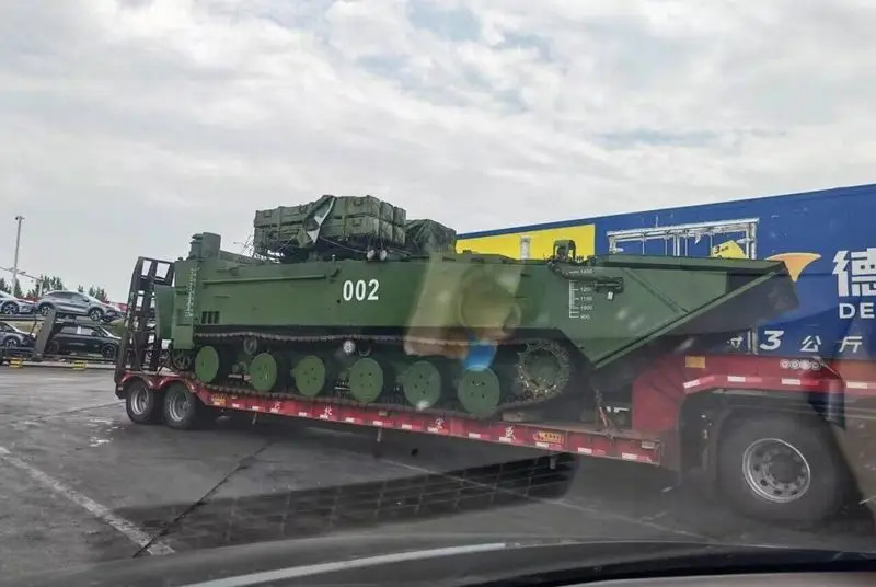 Chống tăng lưỡng cư Trung Quốc 2.jpg