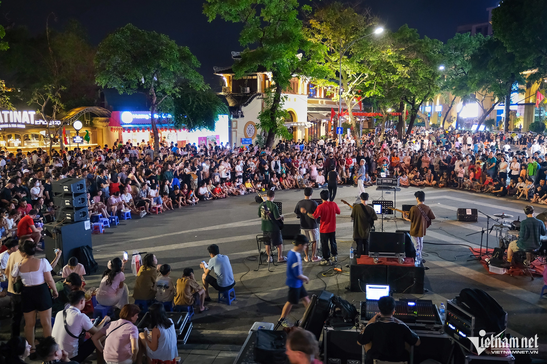 w pdb ho guom 1 5 19 25373.jpg