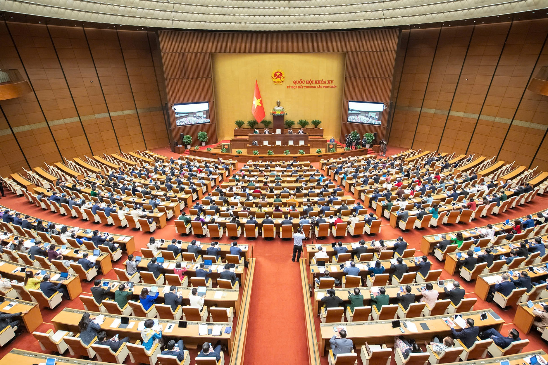 Xem xét rút ngắn 3 tháng nhiệm kỳ Quốc hội khóa 15 để bầu cử sớm