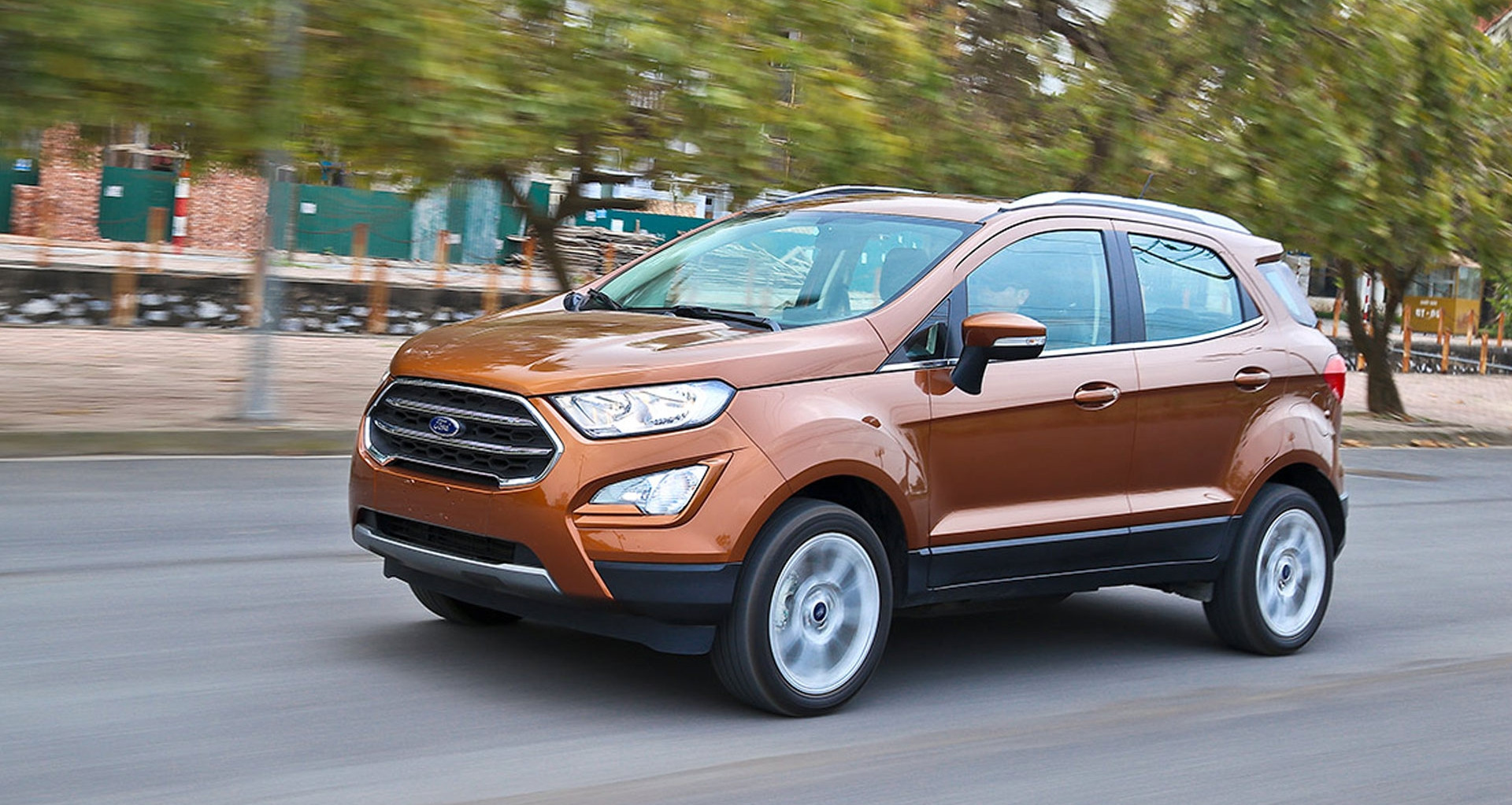 Mua rồi mới biết: 3 mẫu xe Ford khiến nhiều tài xế 'bỏ của chạy lấy người'