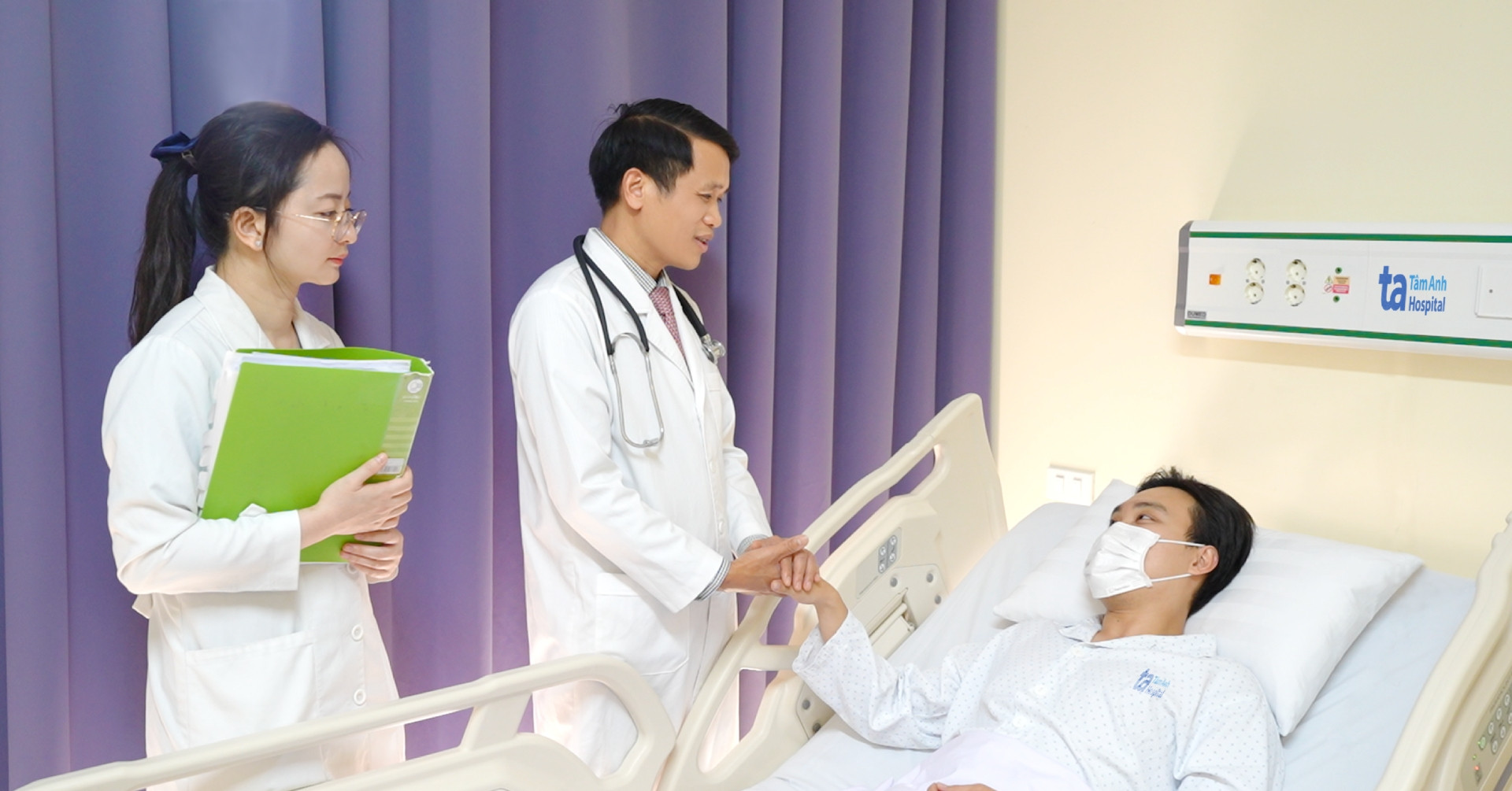8 bệnh nhân đầu tiên thử nghiệm thuốc điều trị ung thư của Mỹ