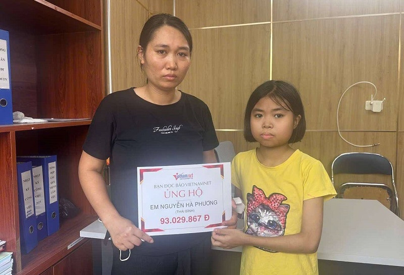 Bạn đọc giúp đỡ em Nguyễn Hà Phương bị suy thận hơn 93 triệu đồng