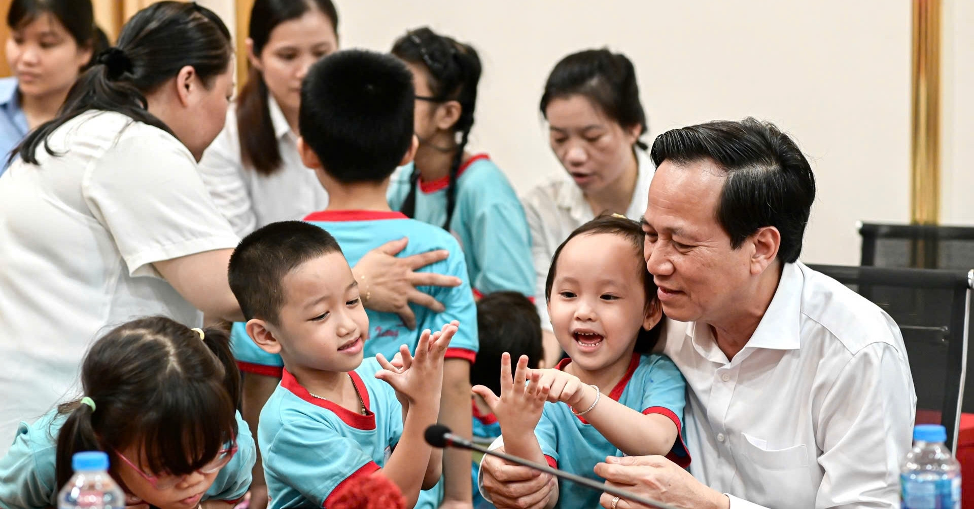 Bộ trưởng Đào Ngọc Dung: Mong Trung tâm Điều dưỡng là mái ấm đúng nghĩa của trẻ khuyết tật