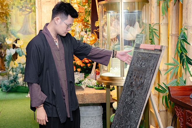 Chiêm ngưỡng mộc bản tái hiện 'Như Lai ứng hiện đồ' mừng Đại lễ Vesak 2025