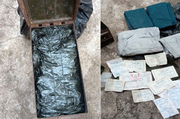 Cựu binh 90 tuổi bùi ngùi ngắm kỷ vật mình giấu trong hang đá hơn 50 năm trước