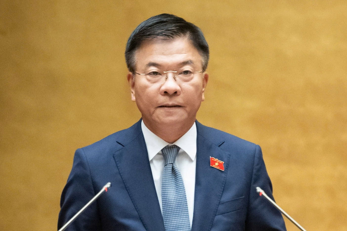 Đề xuất mạng xã hội không được yêu cầu người dùng cung cấp ảnh căn cước