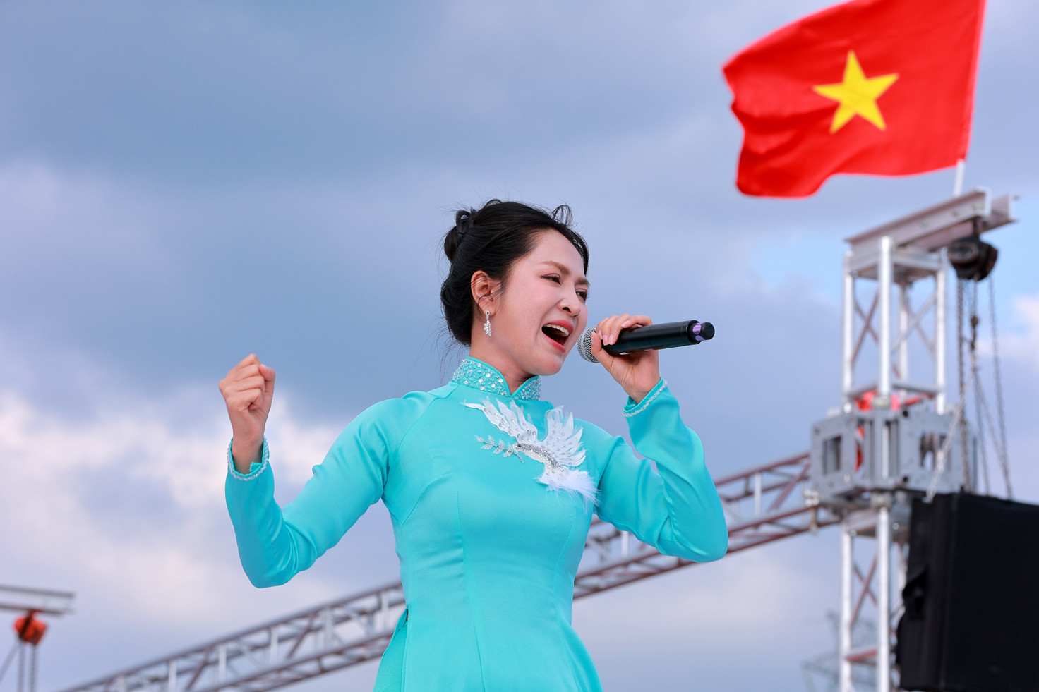 Duyen Quynh.jpg