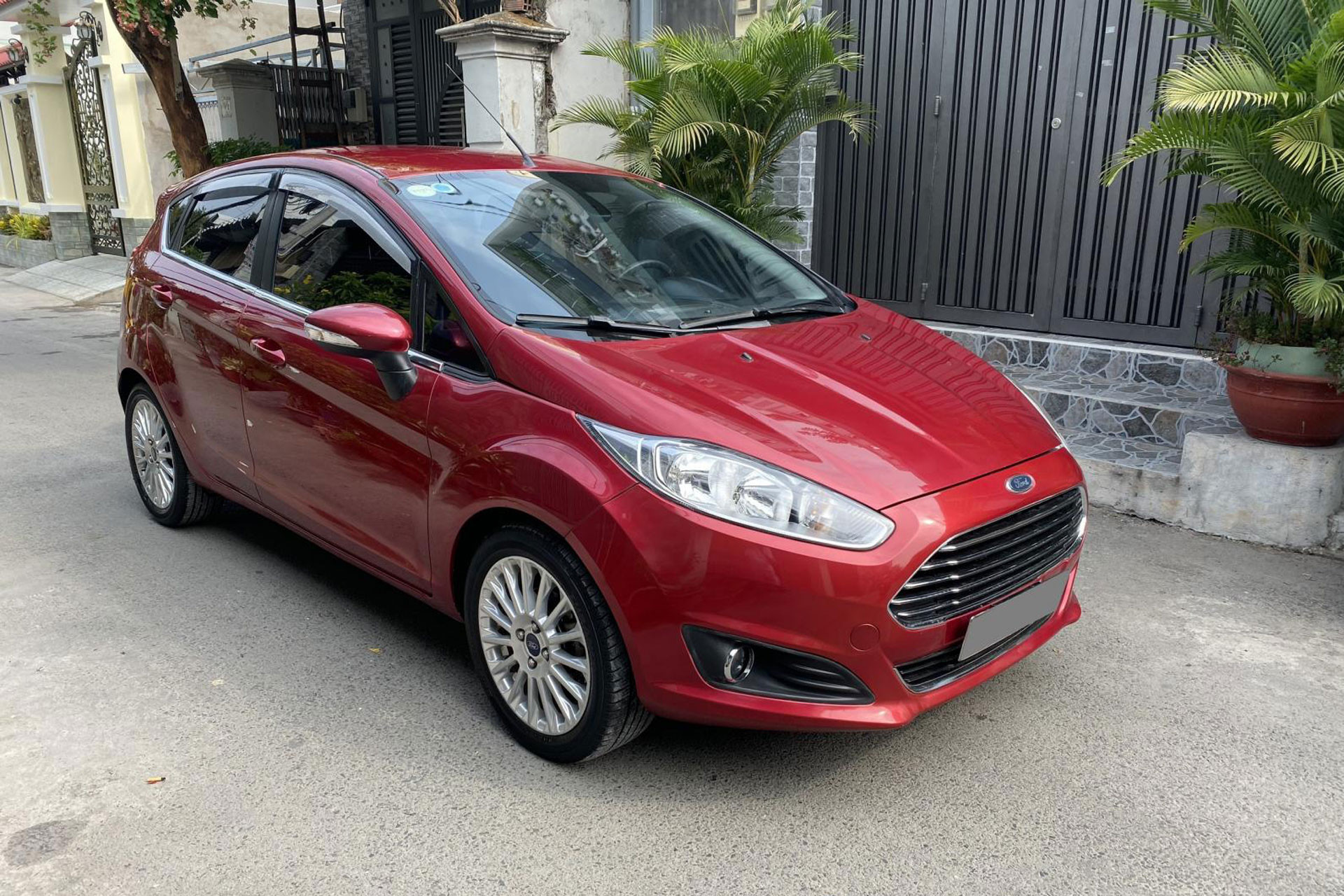 Ford Fiesta 2015.jpg