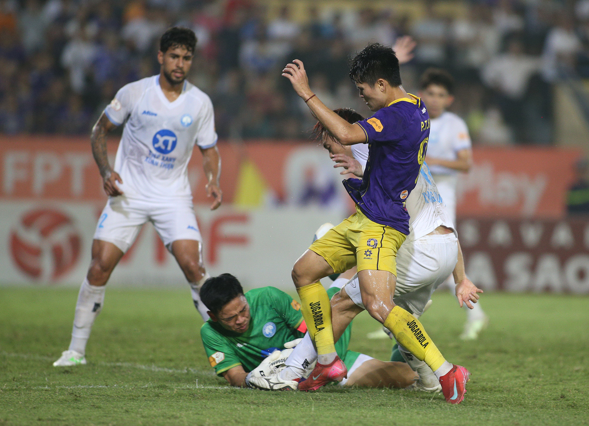 ha noi vs nam dinh.jpg
