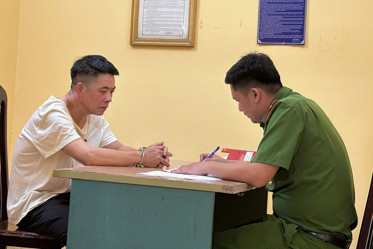 Khởi tố Chủ tịch xã ở Hà Nội cùng 2 thuộc cấp về tội nhận hối lộ