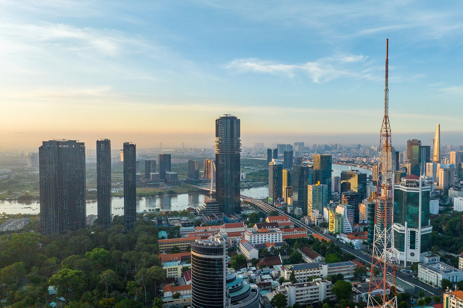 Loạt 'siêu' phường xuất hiện tại Hà Nội, TPHCM sau sắp xếp