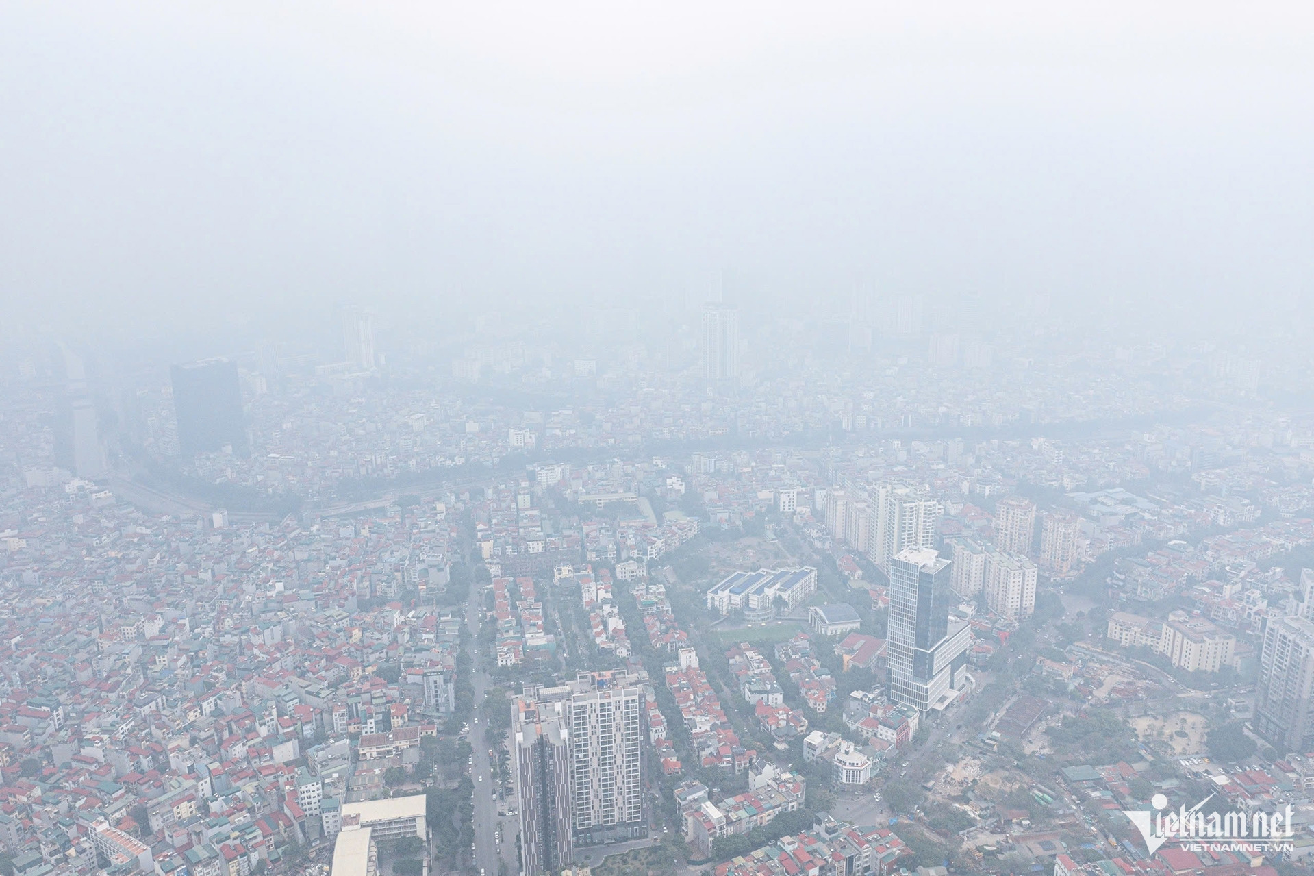 'Sát thủ vô hình' làm gia tăng bệnh hô hấp, tim mạch ở Hà Nội, TPHCM
