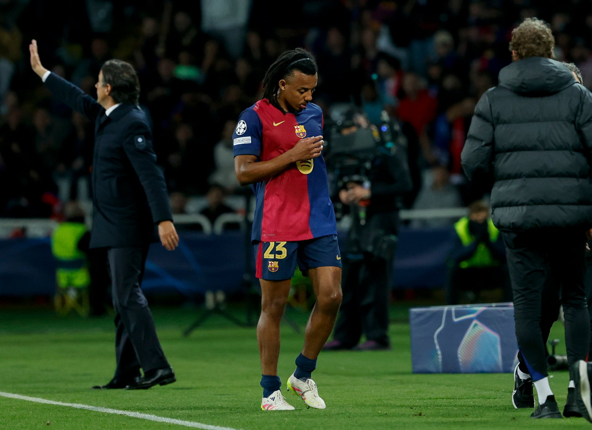 AS. Kounde Barca Inter.jpg