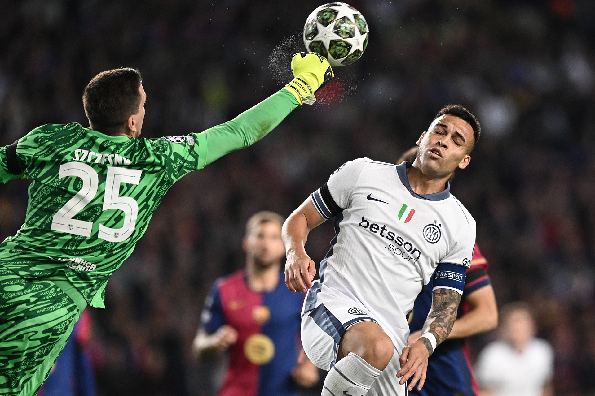 Barca đại chiến Inter: Sự thật đáng lo của Hansi Flick