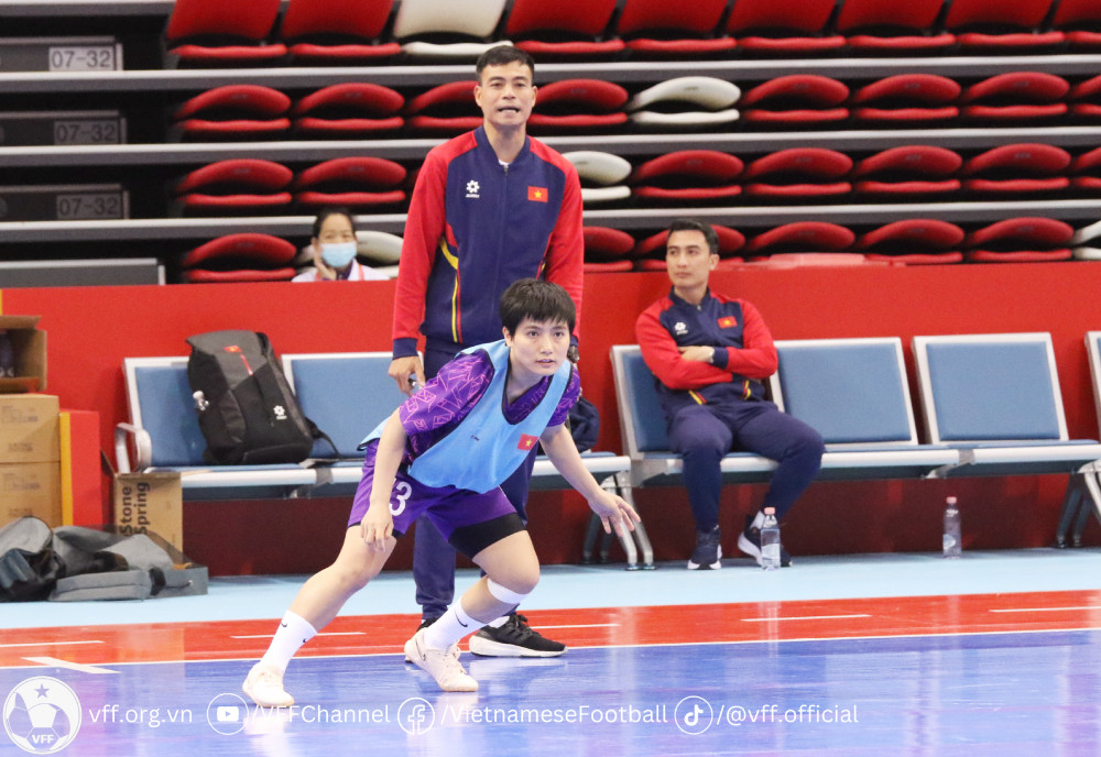 futsal 1.jpg
