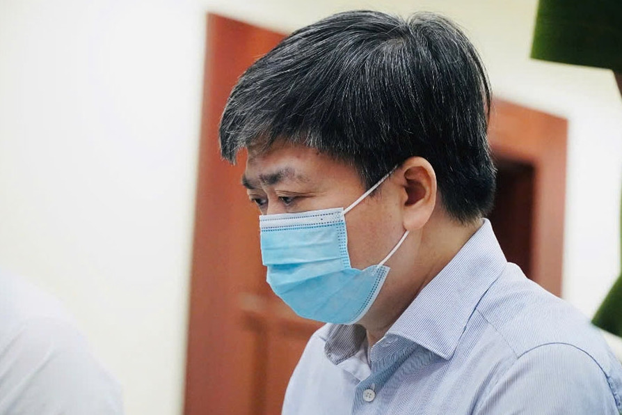 Hình ảnh cựu Bí thư Bến Tre và bà chủ Xuyên Việt Oil tại phiên phúc thẩm