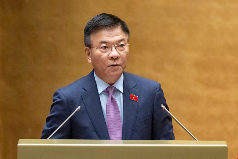 Le Thanh Long 6 5.jpg