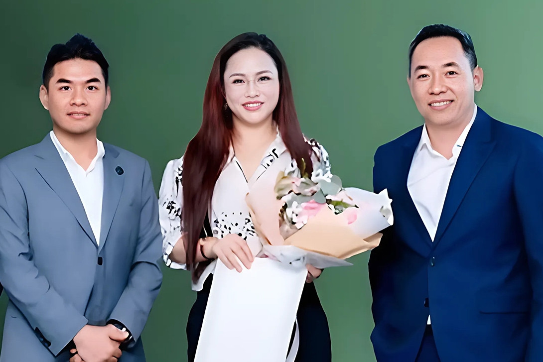 Một hoa hậu làm sếp công ty chứng khoán