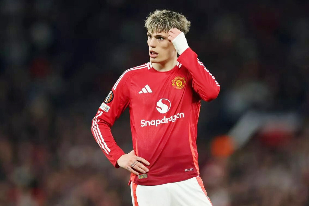 MU thanh lý loạt cầu thủ, chỉ 4 người 'không thể đụng đến'