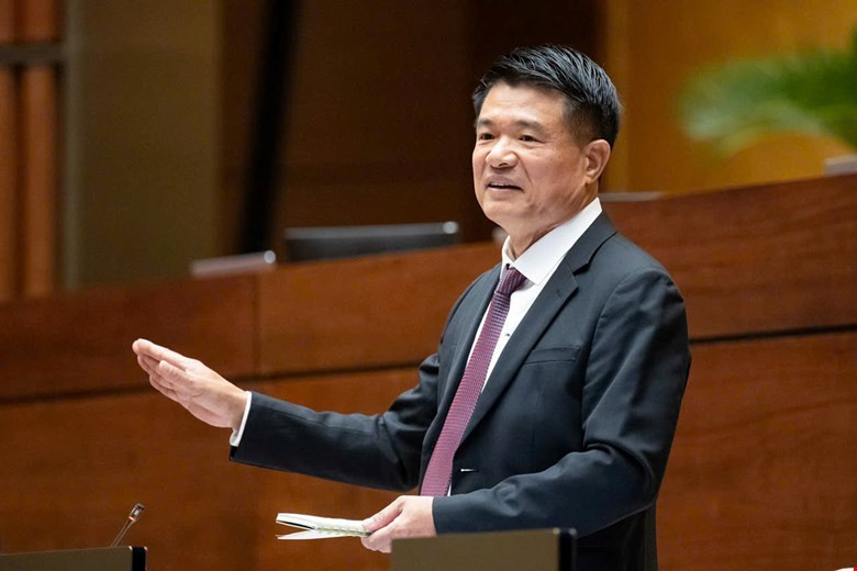 Nguyễn Huy Tiến.jpg