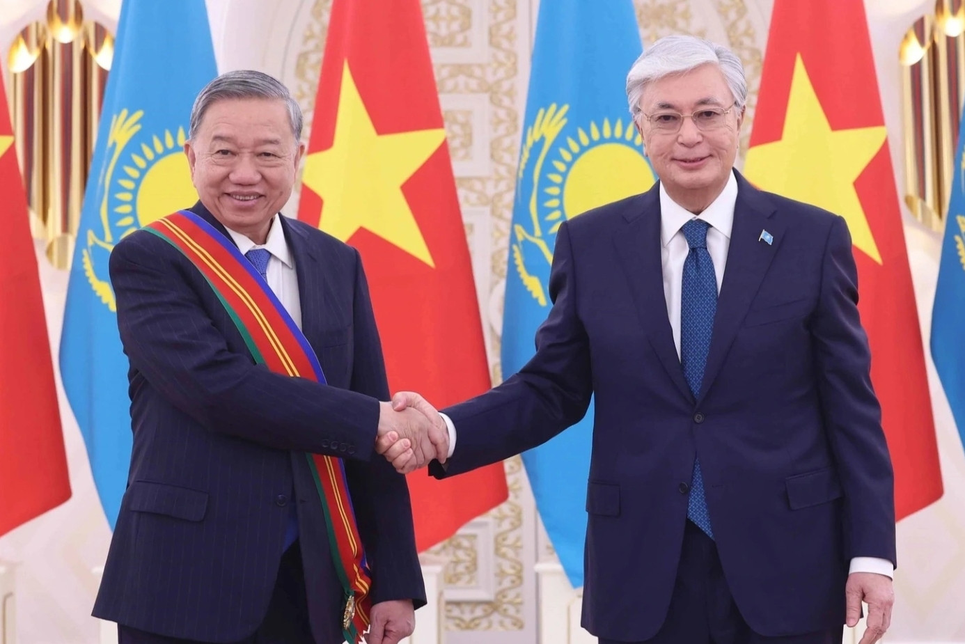 Việt Nam và Kazakhstan nâng cấp quan hệ lên Đối tác chiến lược