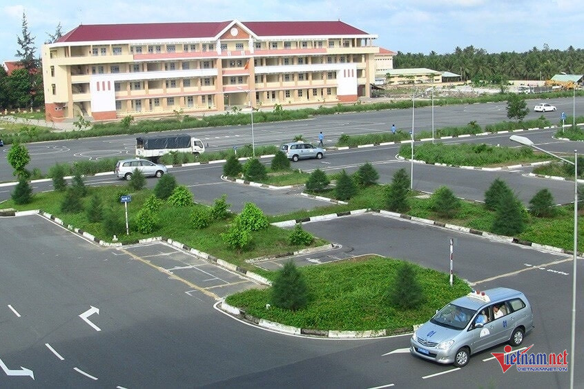 W-img 2019 1298 912.jpg