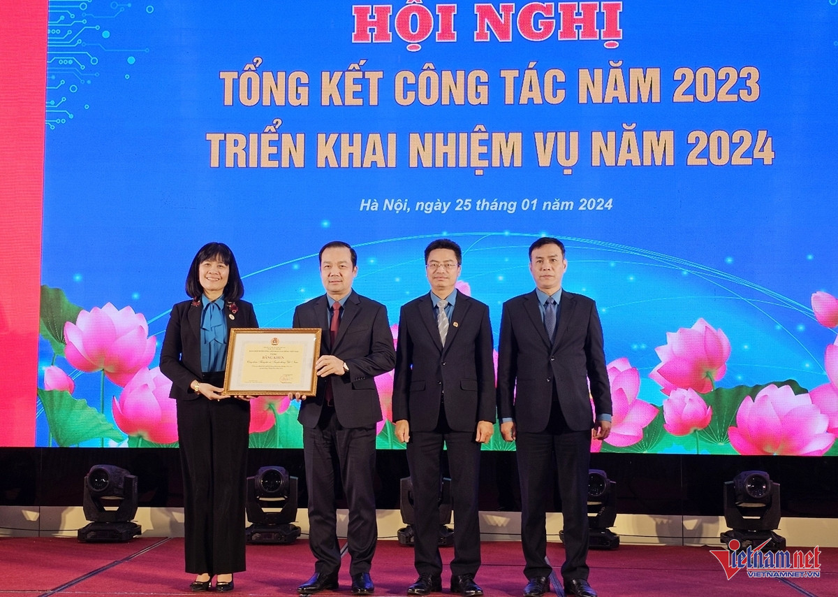 W-thu truong pham duc long 4 1 1387.jpg