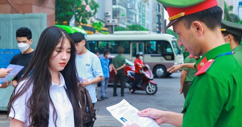 Bộ GD-ĐT cảnh báo thủ đoạn lừa giáo viên mở tài khoản ngân hàng, thuê bao