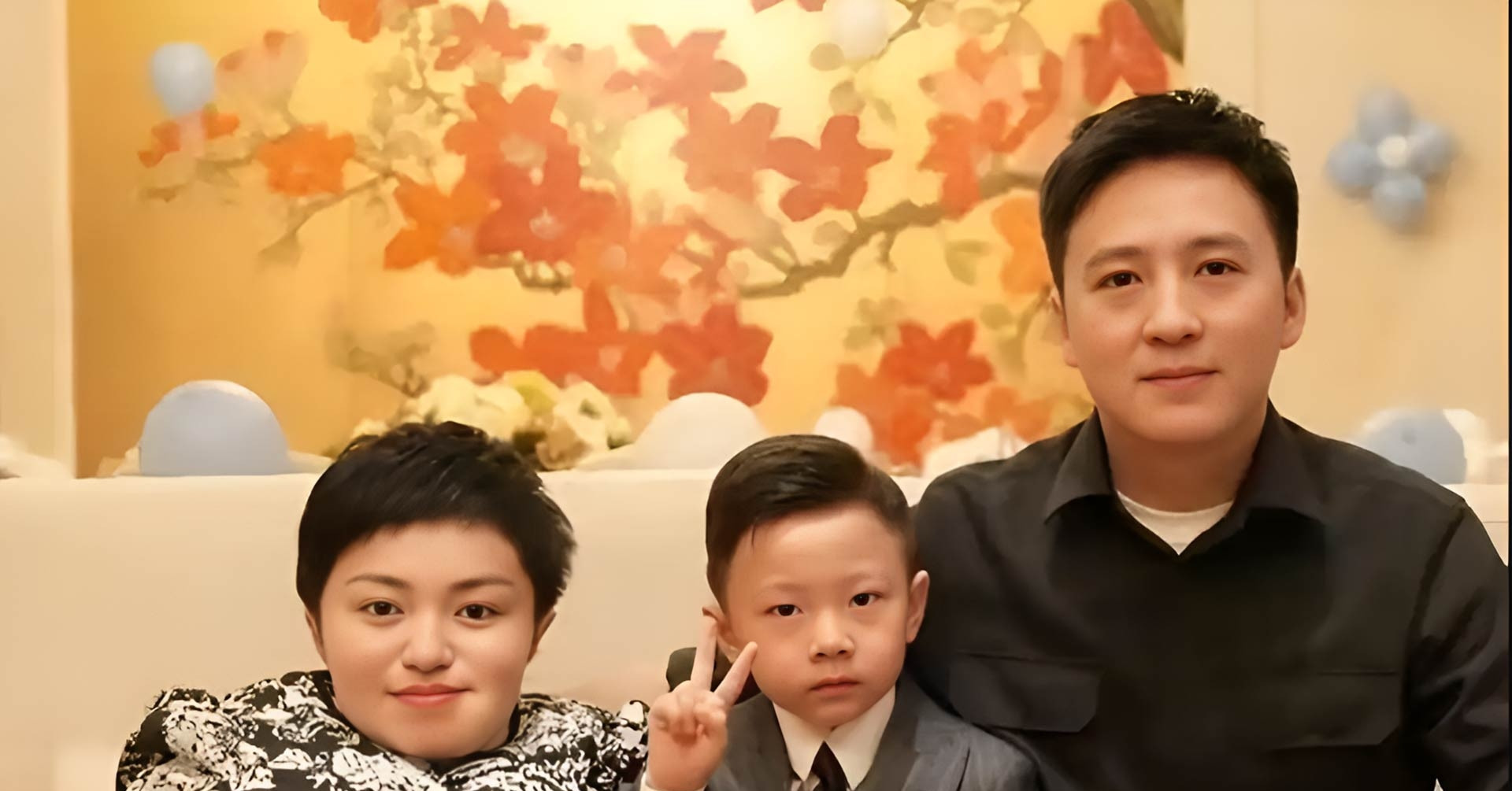 Cô gái xương thủy tinh cao 80cm thành tổng giám đốc công ty triệu đô