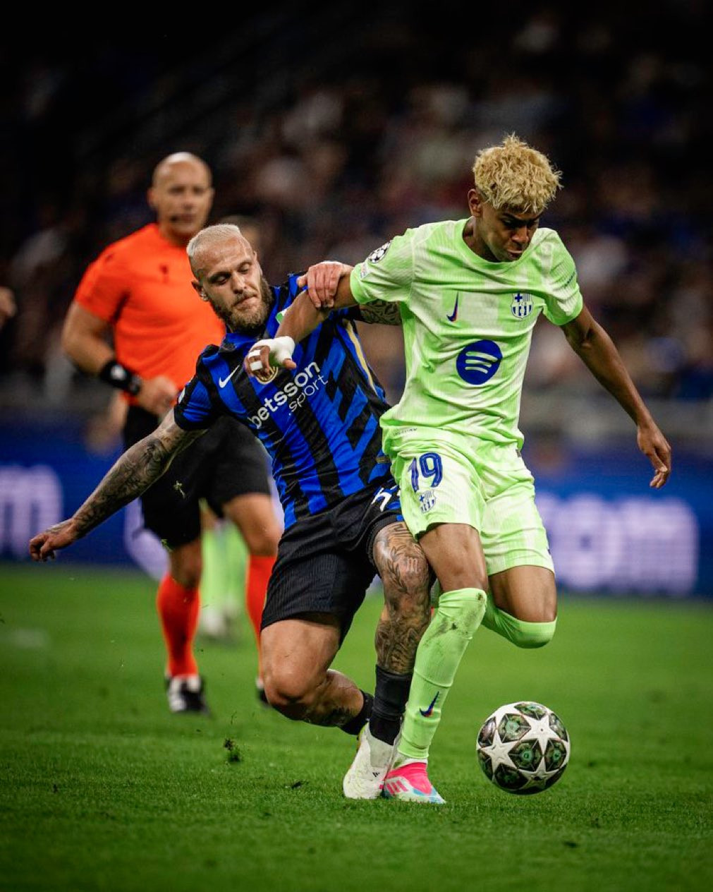 FCB. Lamine Yamal Dimarco.jpg