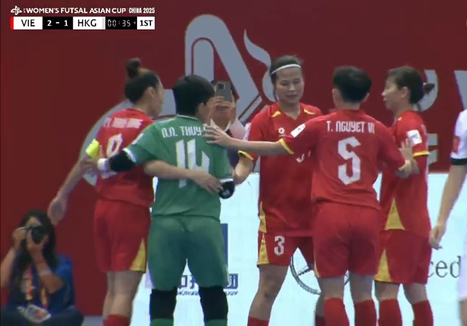 futsal nu viet nam.jpg
