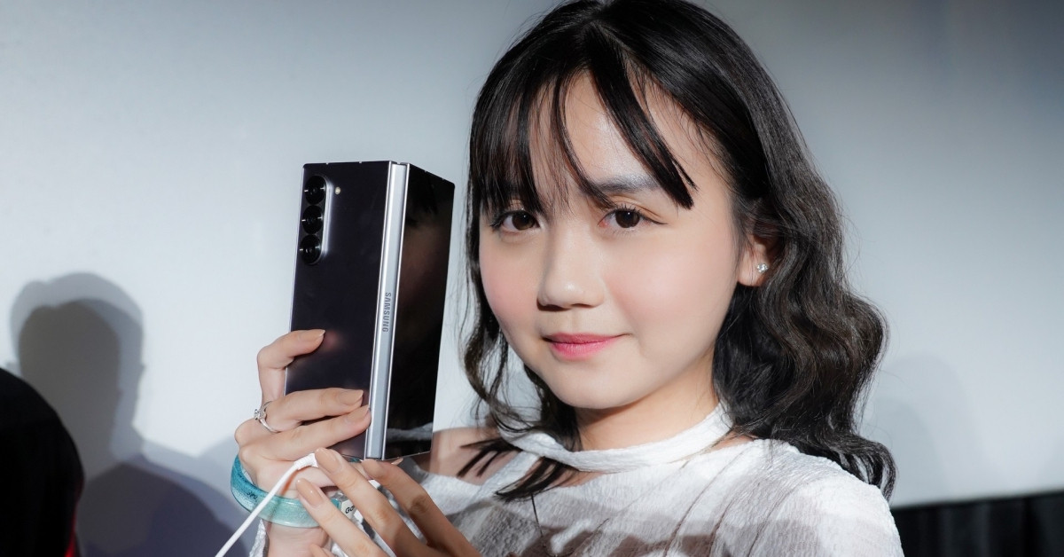 iPhone 16 Pro Max giảm hơn 5 triệu đồng, Z Fold6 giảm 10 triệu đồng